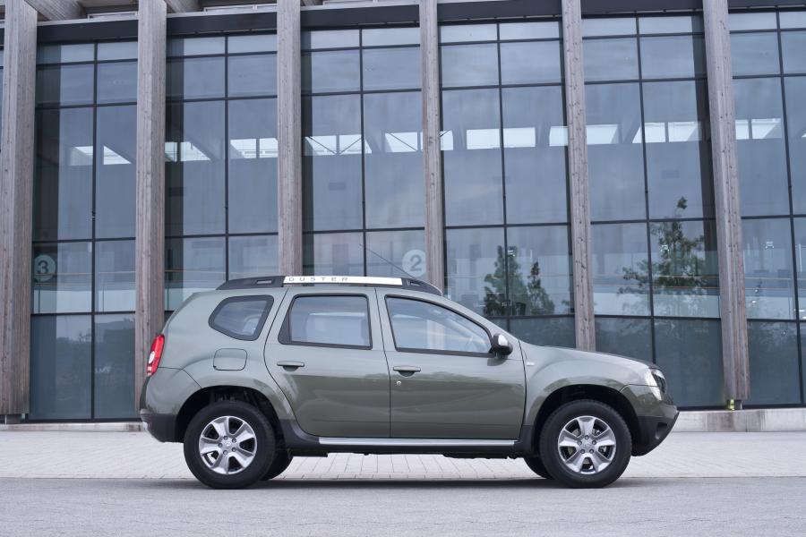  Dacia Duster 2015 года  (UK) (фото 3 из 12)